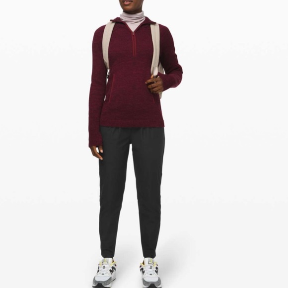 Lululemon Essential High-Rise Trouser